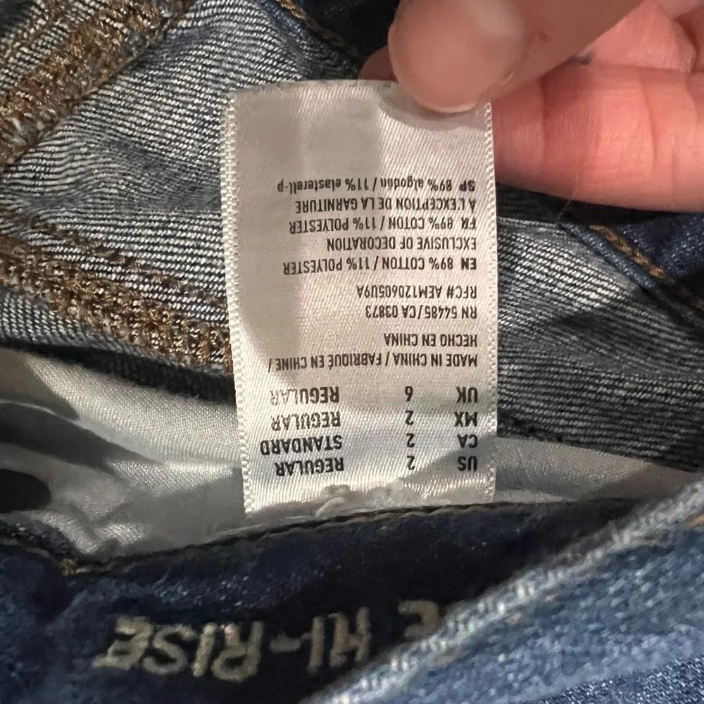 Distressed Blue Jeans - Picture 4 of 4